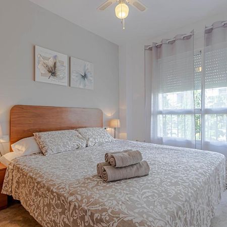 797 Holiday Rentals- Duplex Para 7 En La Carihuela A 1 Min De La Playa Torremolinos Exteriör bild
