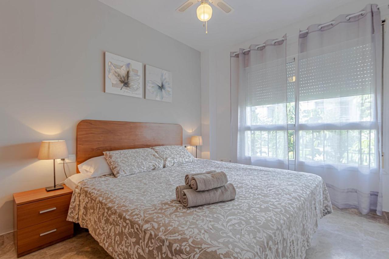 797 Holiday Rentals- Duplex Para 7 En La Carihuela A 1 Min De La Playa Torremolinos Exteriör bild
