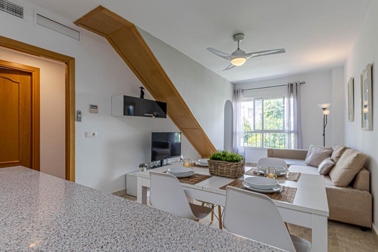 797 Holiday Rentals- Duplex Para 7 En La Carihuela A 1 Min De La Playa Torremolinos Exteriör bild