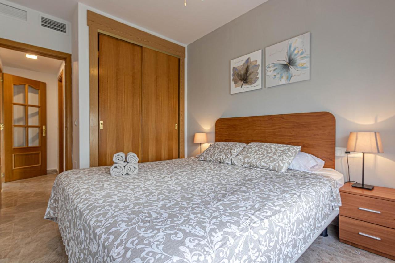 797 Holiday Rentals- Duplex Para 7 En La Carihuela A 1 Min De La Playa Torremolinos Exteriör bild