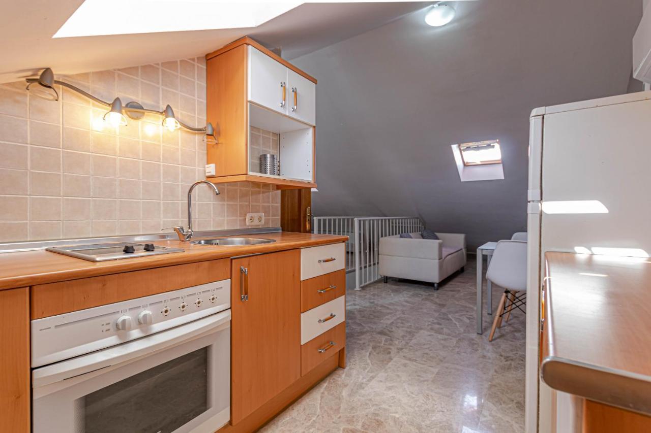 797 Holiday Rentals- Duplex Para 7 En La Carihuela A 1 Min De La Playa Torremolinos Exteriör bild