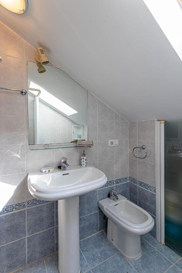797 Holiday Rentals- Duplex Para 7 En La Carihuela A 1 Min De La Playa Torremolinos Exteriör bild