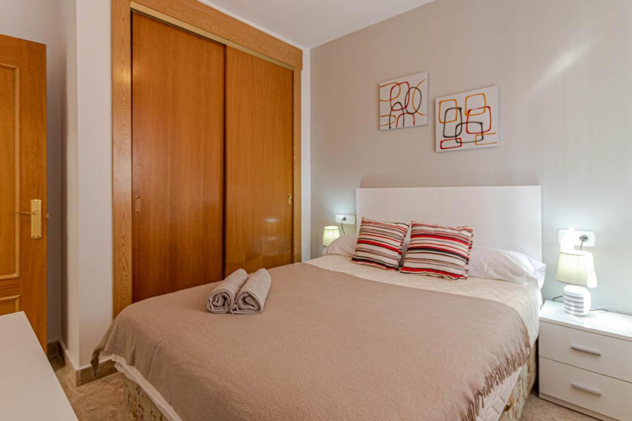 797 Holiday Rentals- Duplex Para 7 En La Carihuela A 1 Min De La Playa Torremolinos Exteriör bild